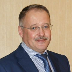 Андрей Гусев