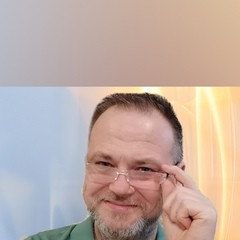 Максим Кочнев