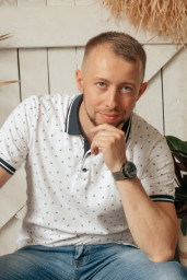 Алексей Селезенев