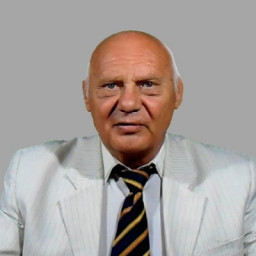 Михаил Ахтемиров