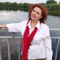 Лариса Семенова